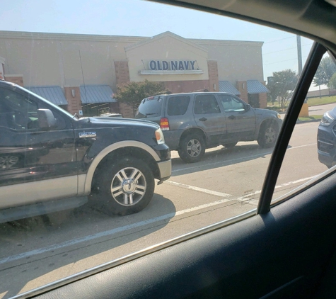 Old Navy - Lewisville, TX