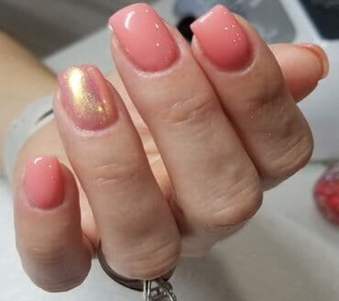 Mirandas Beauty & Nails Salon - Miami, FL