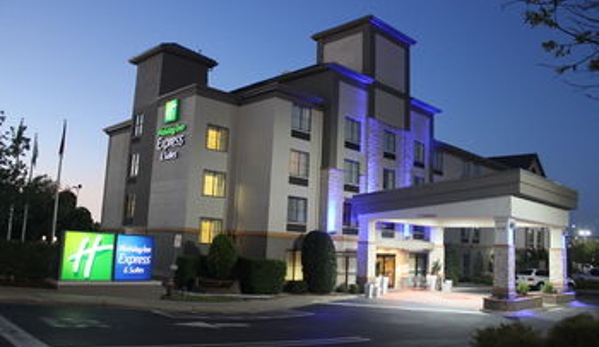 Holiday Inn Express & Suites Charlotte-Concord-I-85 - Concord, NC