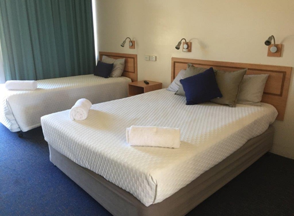 Banana Hotel Motel - Banana, QLD. Banana Hotel Motel Room