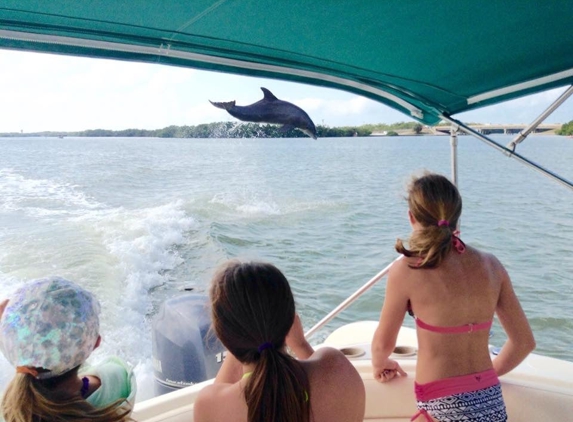 Island Time Dolphin and Shelling Cruise - Fort Myers Beach, FL