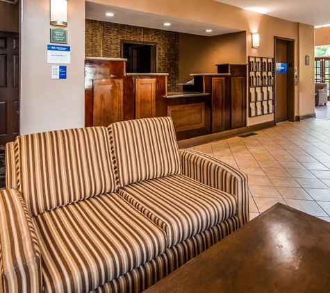 Best Western Plus The Inn & Suites At The Falls - Poughkeepsie, NY