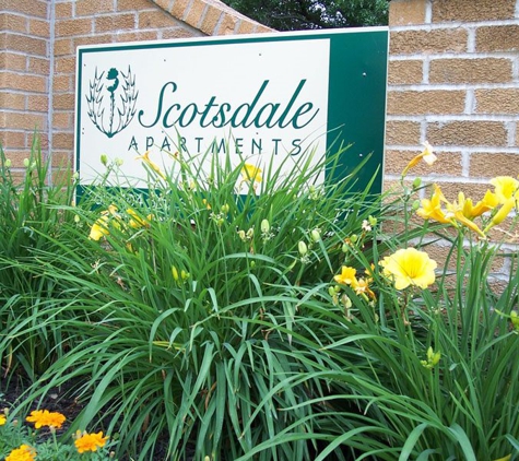 Scotsdale Apartments - Coralville, IA