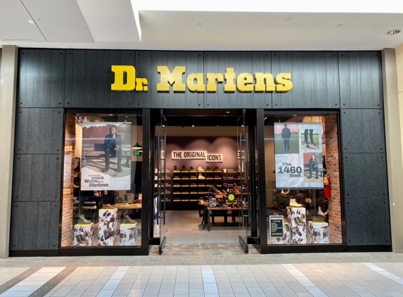 Dr. Martens Dadeland - Miami, FL