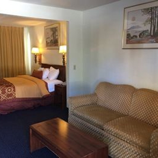 Executive Suites Inn - Westminster, CA