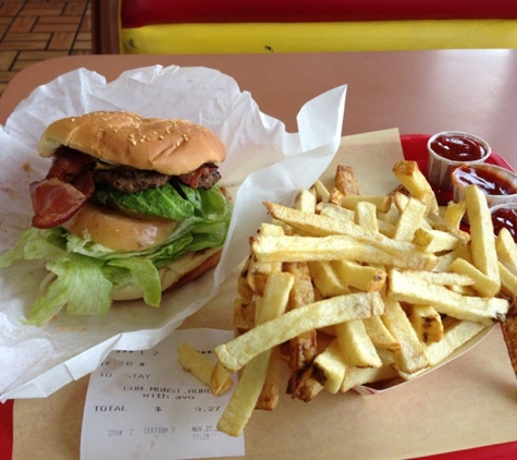 Angelo's Burgers - Oceanside, CA