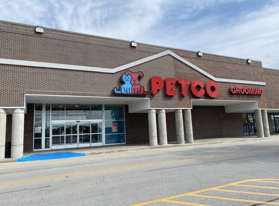 Petco - Carbondale, IL