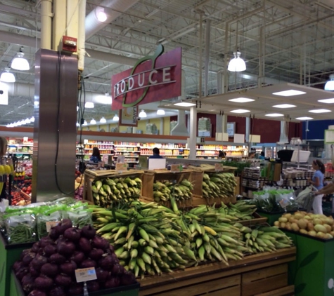 Publix Super Market at Northeast Park Shopping Center - Saint Petersburg, FL