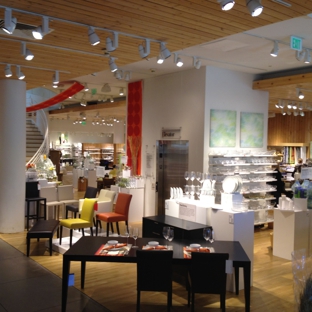 Crate & Barrel - Pasadena, CA