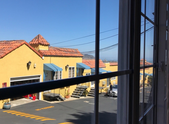 Alpine Inn & Suites - Daly City, CA