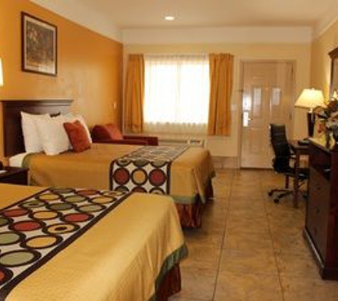 Texas Inn & Suites at La Plaza Mall and McAllen Airport - Mcallen, TX