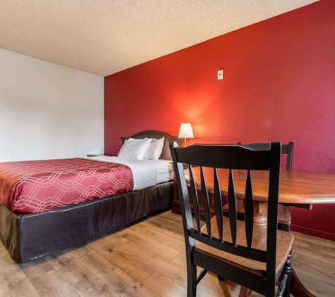 Econo Lodge - Renton, WA