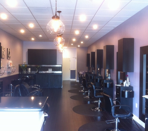 Vamp Salon LLC - Oakley, CA