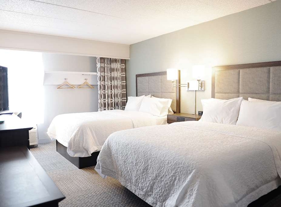 DoubleTree by Hilton Hotel Sterling - Dulles Airport - Sterling, VA