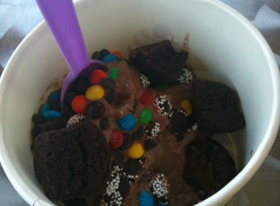 Twirl Frozen Yogurt - Destin, FL