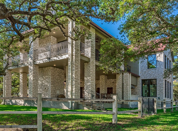 Specia Custom Homes - San Antonio, TX