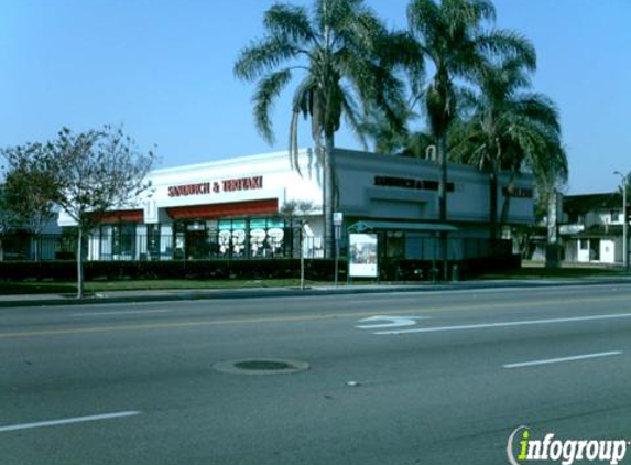 Conde Cakes & Bakery - Santa Ana, CA