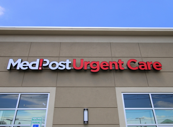 MedPost Urgent Care - Franklin, MA. MedPost outside front entrance