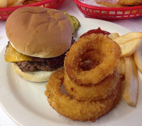 Val's Burgers - Hayward, CA