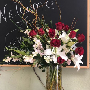 Love n' Bloom Flowers & Gifts - Huntington Beach, CA