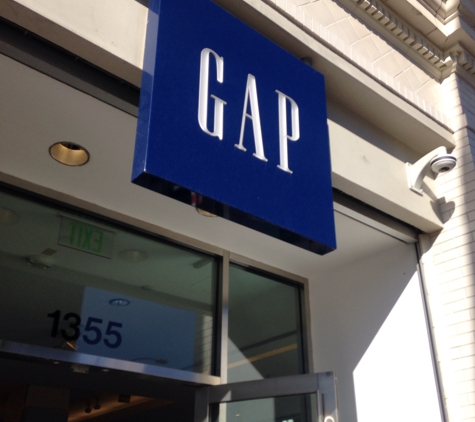 Gap - Santa Monica, CA. Front sign