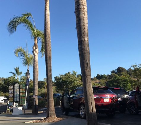 Rancho Del Oro Car Wash - Oceanside, CA