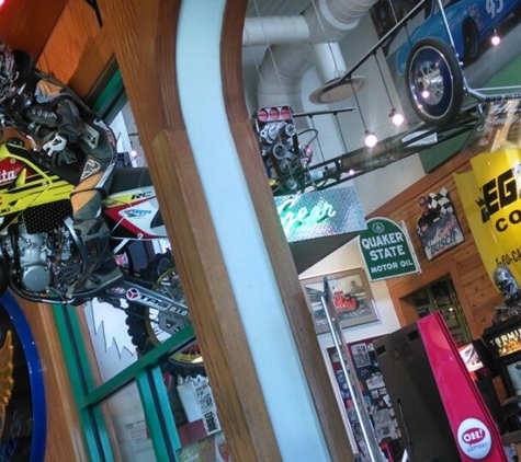 Quaker Steak & Lube - Milford, OH