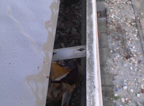 A Plus Metal Roofing - Harrisburg, PA. Gutter clogged