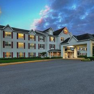 Lancaster Inn and Suites - Manheim, PA