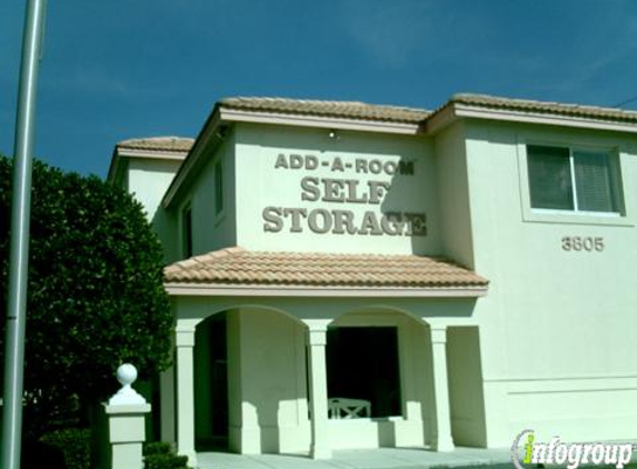 StorQuest Self Storage - Bradenton, FL