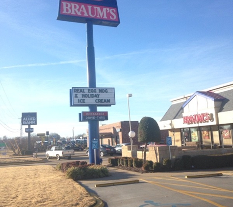 Braum's Ice Cream and Dairy Store - Alma, AR