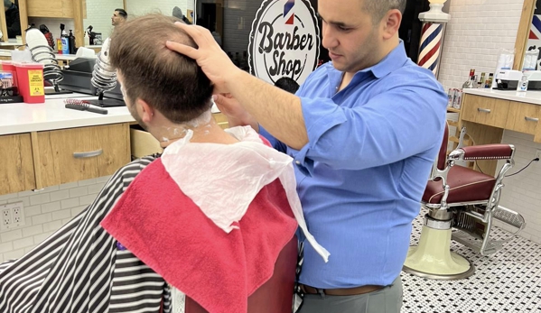 Barber Shop NYC - New York, NY. Master Barber Arthur at����Barber Shop NYC����