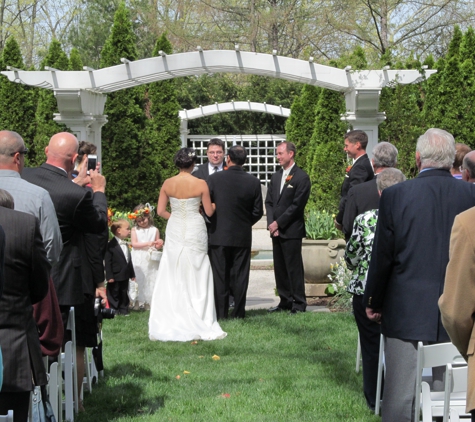 Indy Wedding Officiants - Indianapolis, IN