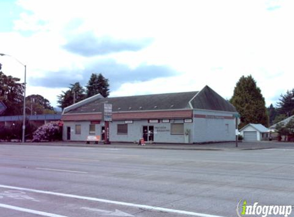 Scappoosse Outfitters - Scappoose, OR