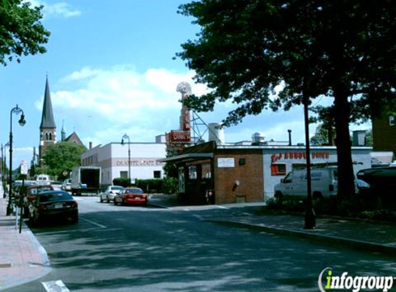 Red Arrow Diner - Manchester, NH