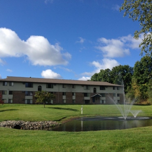 Lakeside Apartments & Townhomes - Battle Creek, MI