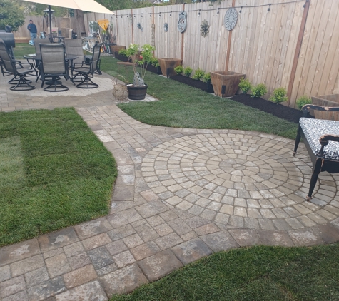 Green Earth Landscape Services - Burlington, WA. Circle Paver Patio