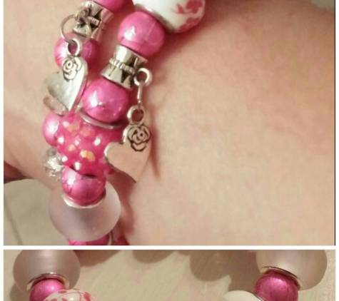 Dona's Designs and More - Nederland, TX. Designed Bracelet Pink Floral with Hearts