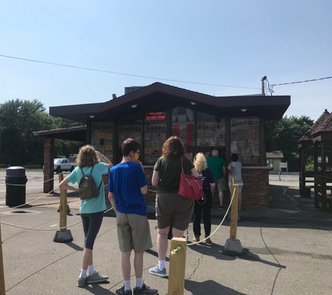 Curly Creme Soft Ice Cream - Plains, PA