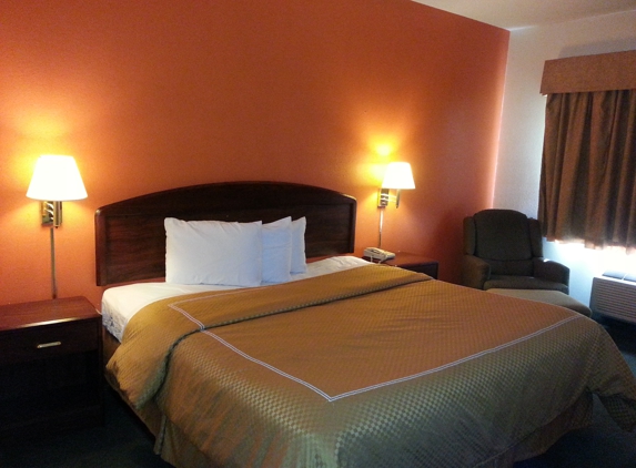 Great Western Inn & Suites - Saginaw - Fort Worth, TX