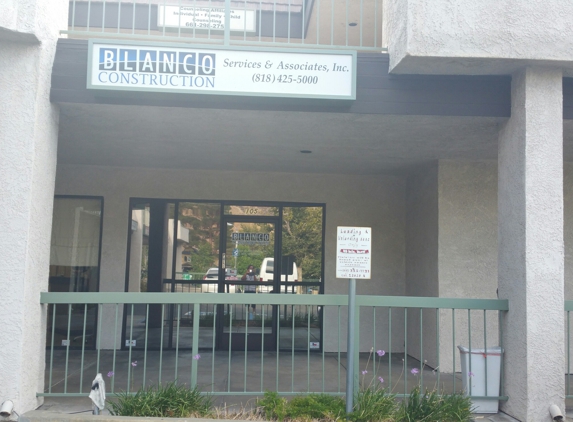 Blanco Construction Service - Santa Clarita, CA. Front of the building