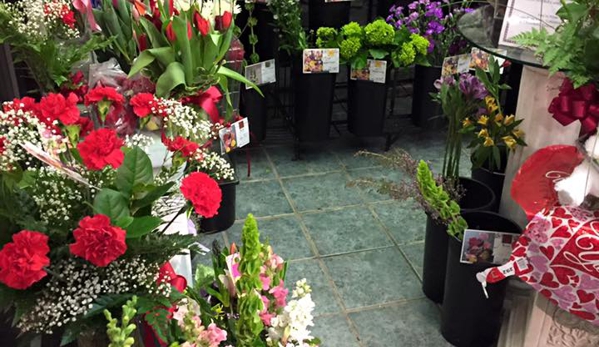 Don's Own Flower Shop, Inc - Geneva, NY