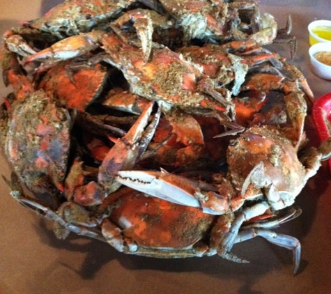 Harris Crab House - Grasonville, MD