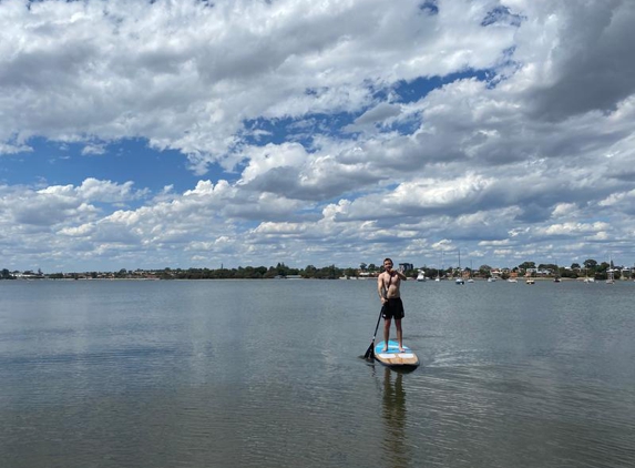 Horizon Paddle - Kardinya, WA. Paddling away