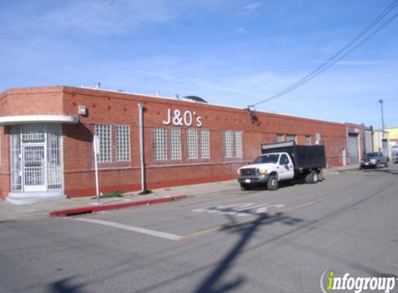 J & O's Commercial Tire Center - Oakland, CA