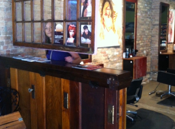 Karen Marie Salon - Chicago, IL