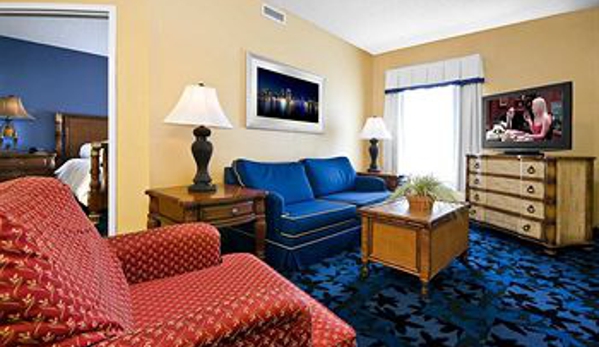 Hampton Inn & Suites Jacksonville Deerwood Park - Jacksonville, FL