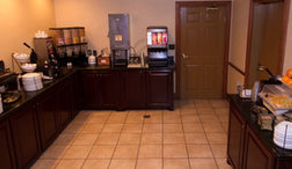 Country Inns & Suites - Fort Worth, TX