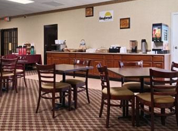 Days Inn - Conneaut, OH