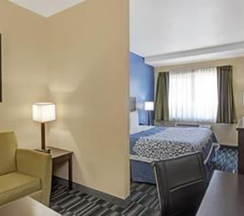 In The Zone Ballroom (Days Inn & Suites) - Ozone Park, NY